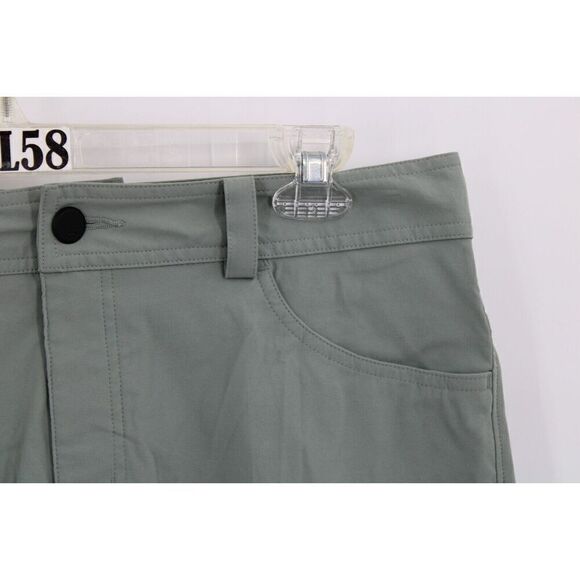 OAKLEY GOLF HYBRID SHORTS GREEN SIZE 34 NWT - Picture 3 of 11